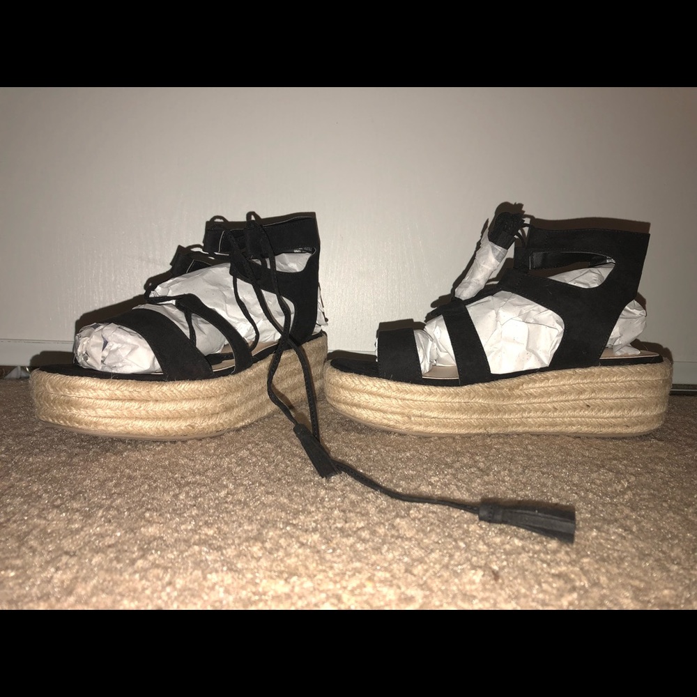 Black wedge heels